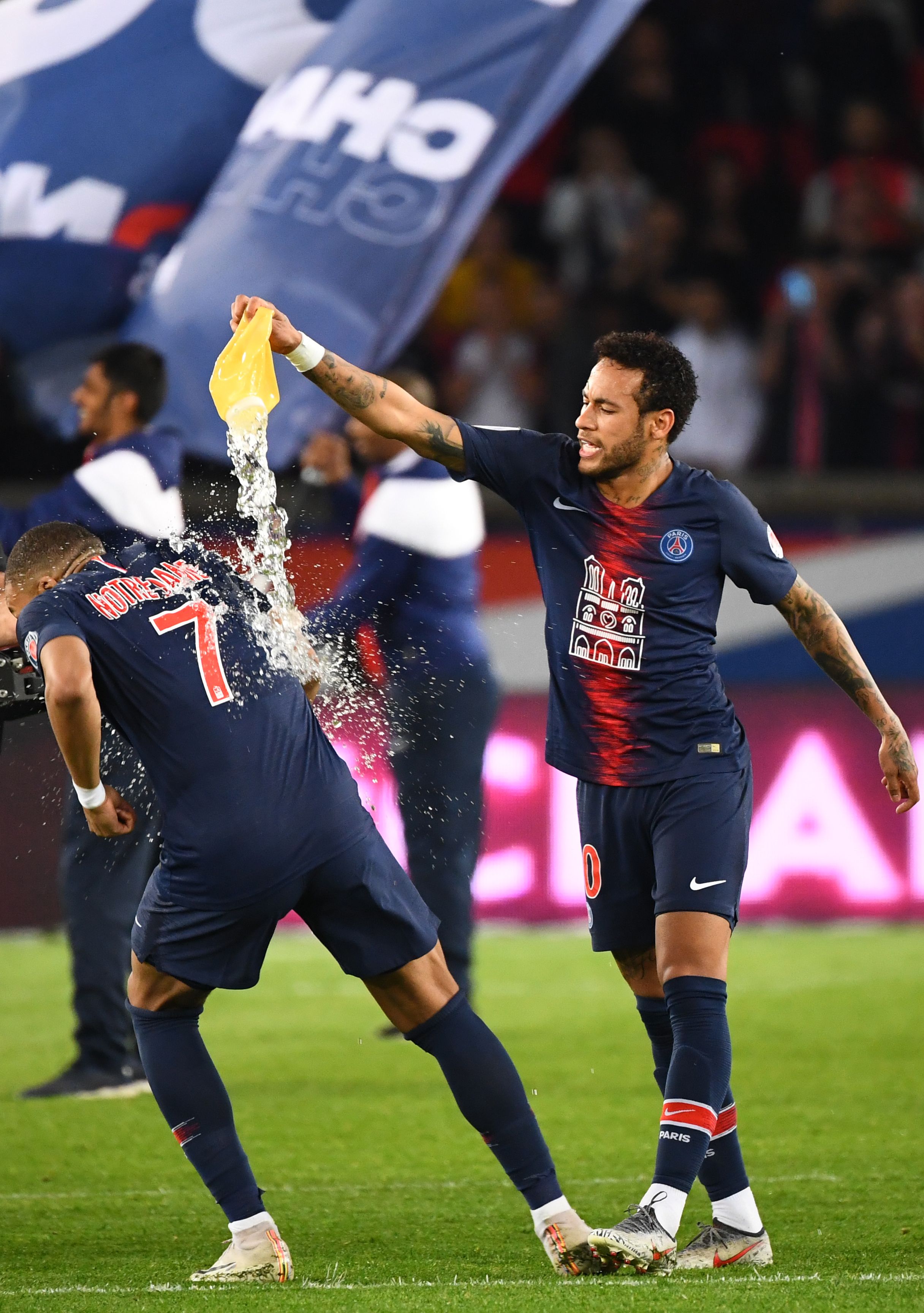 2021 赛季：大都会队王牌投手德格罗姆由于伤病，单季仅投 92 局但防御率仅 1.08