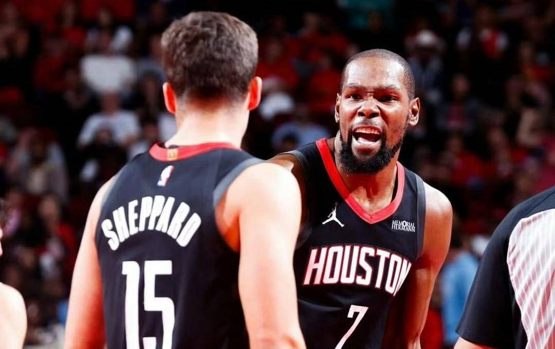 《洛奇英雄传》全新时空扭曲预告 BOSS塔罗斯12.16霸气归来