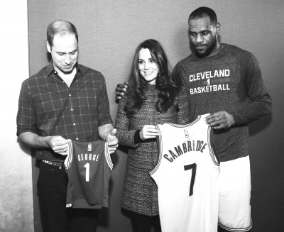 西部半决赛名场面！科比遇犯规+嘘声，如何32分带队晋级？