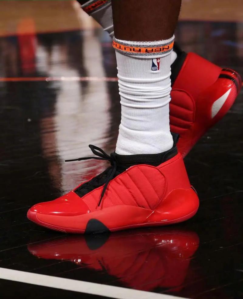 2015年12月：大卫·普莱斯以7年2.17亿美元巨额合同加盟波士顿红袜。